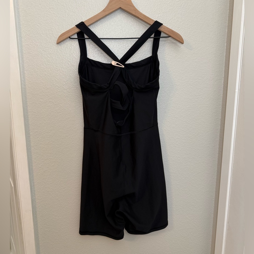 YPB Sculptlux Active Onesie by Abercrombie & Fitch Medium - Picture 4 of 10